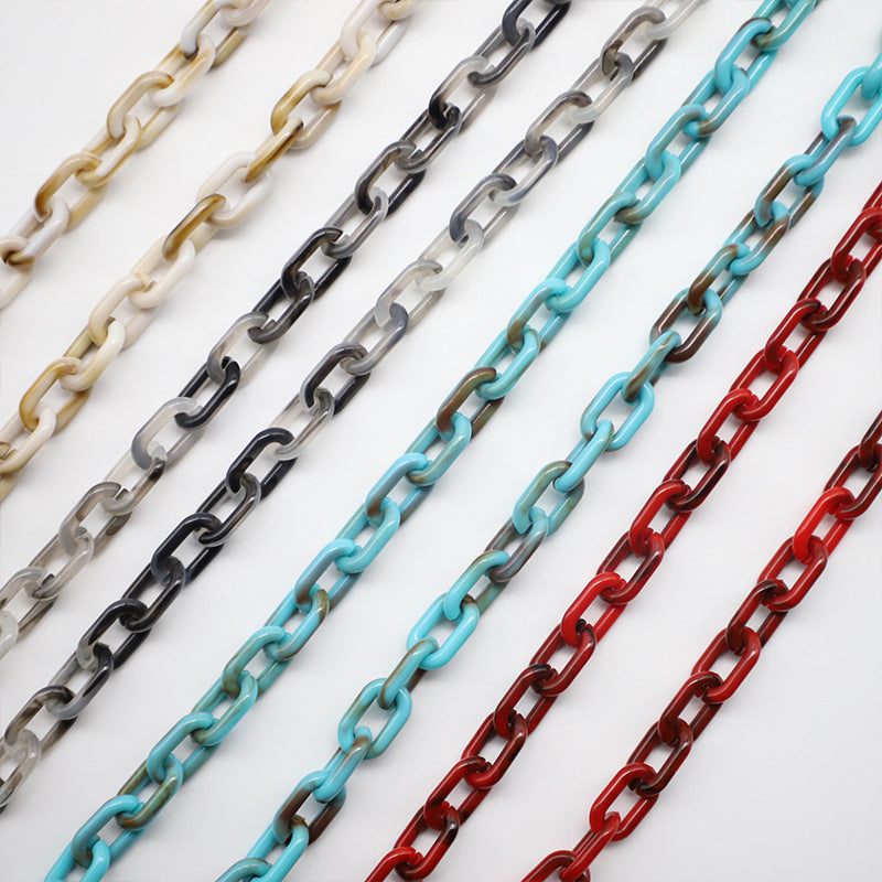Fashionable Eyewear Chain Bowlift