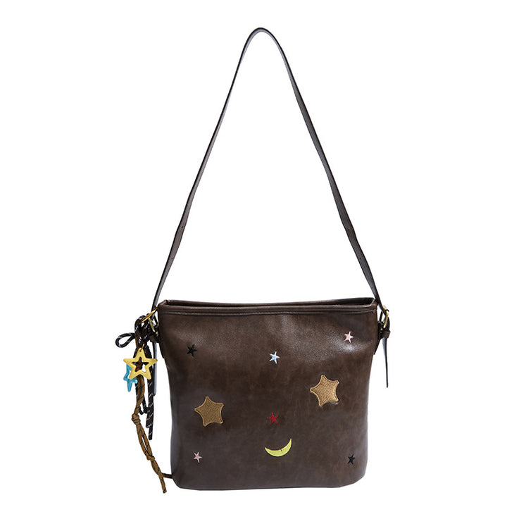 Shoulder bag with charming applications Bowlift
