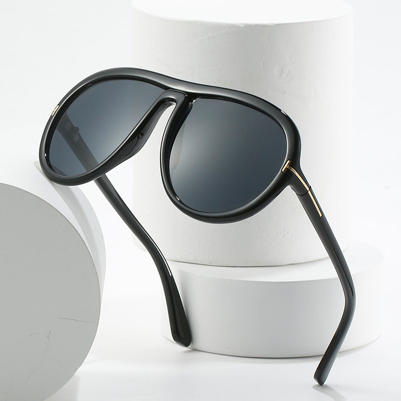 Oversized Fashionable Transparent Pink Sunglasses Bowlift
