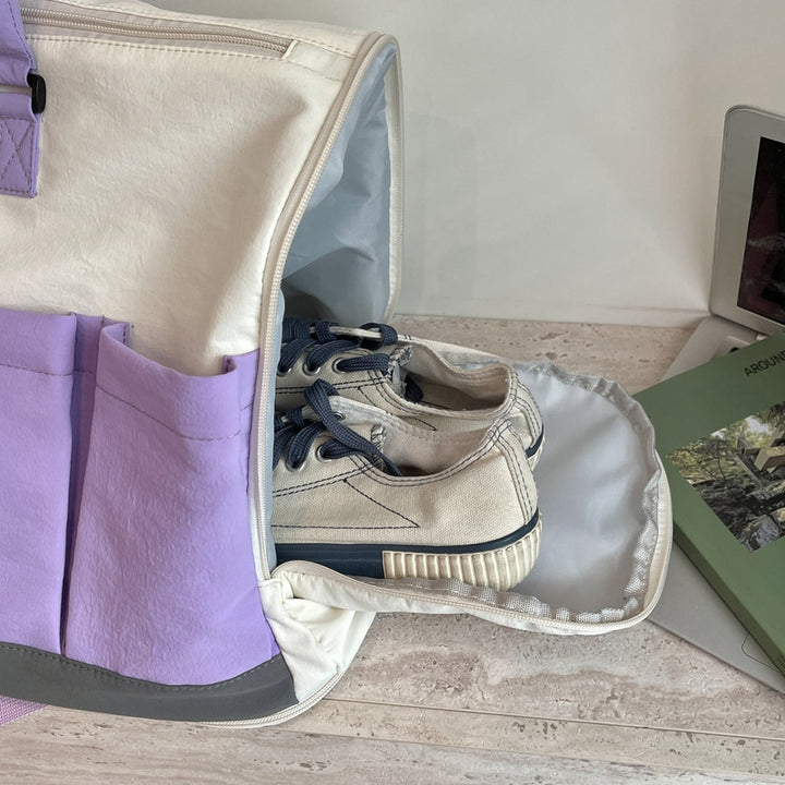 Sporty Travel Bag with Multifunctional Features Bowlift