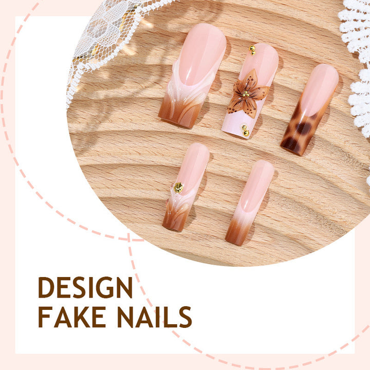 Creative nail art set with floral accents and ombre effect Bowlift