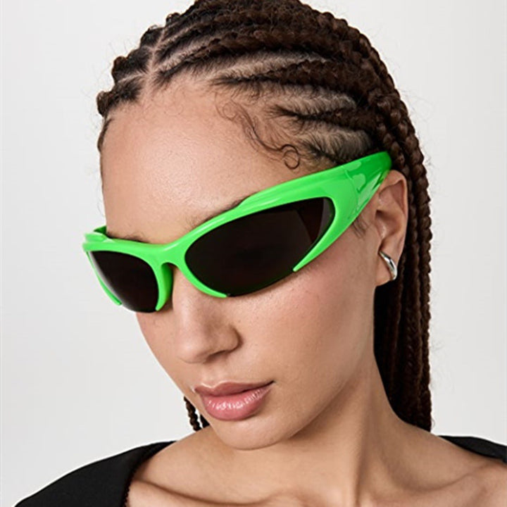 Ladies sporty UV protection sunglasses with aerodynamic design Bowlift