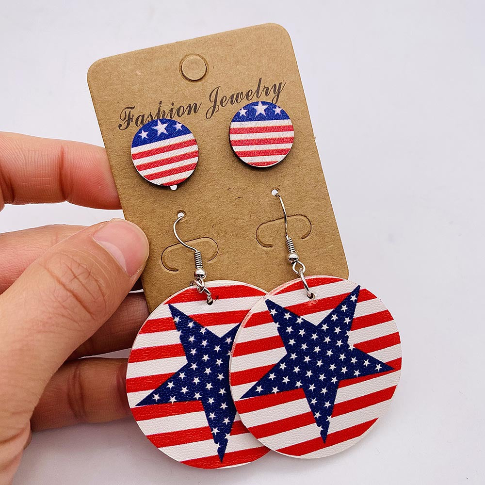 Women's nan lightweight drop earrings made of faux leather with star pattern and matching round ear studs Bowlift
