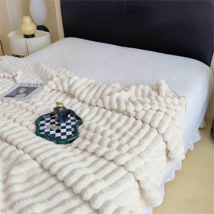 Women Plush Bedspread with Textured Design Bowlift