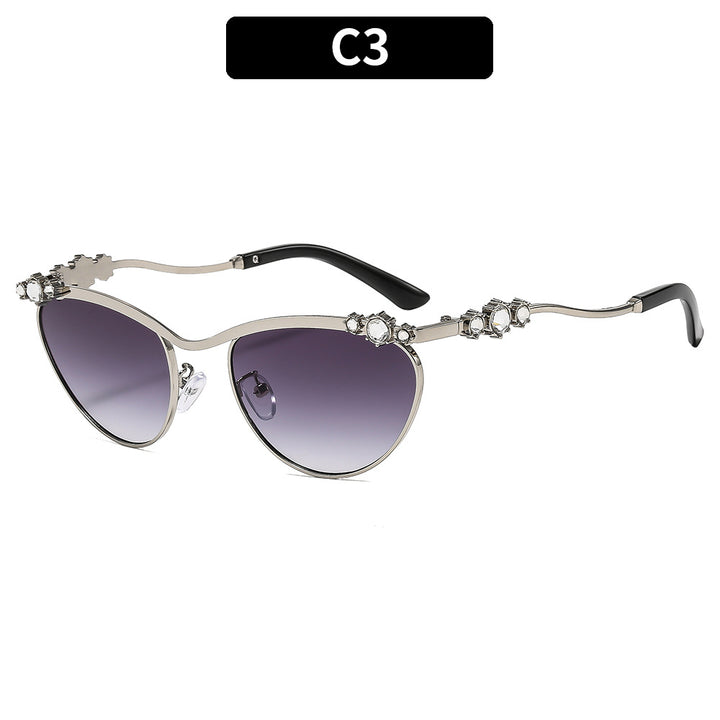 Ladies Designer Sunglasses with Sparkling Details Bowlift