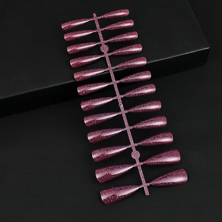 Glittering artificial nails in elegant design Bowlift