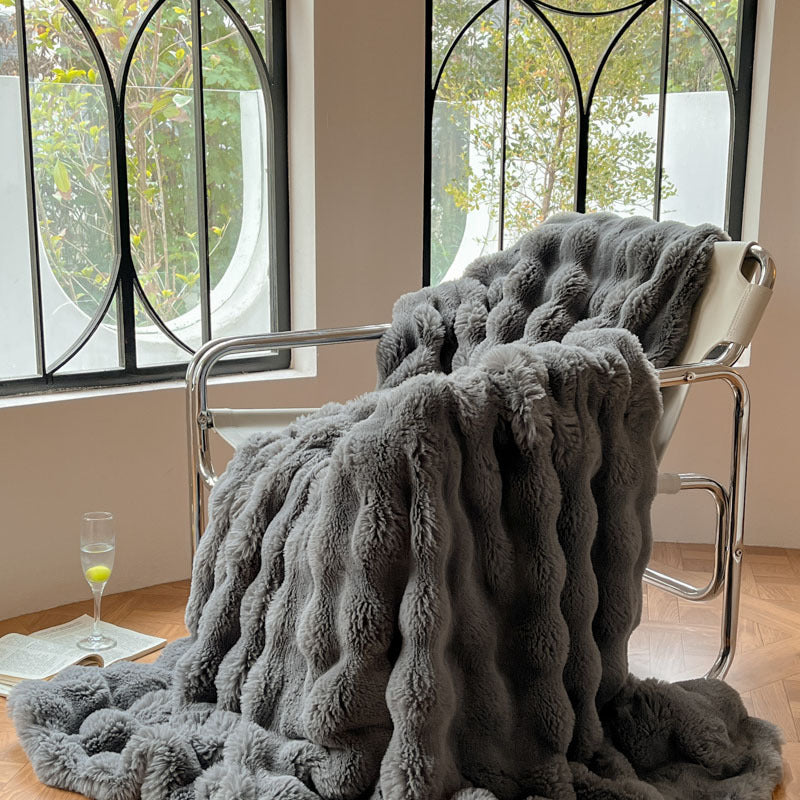 Ladies Snuggle Blanket Bowlift