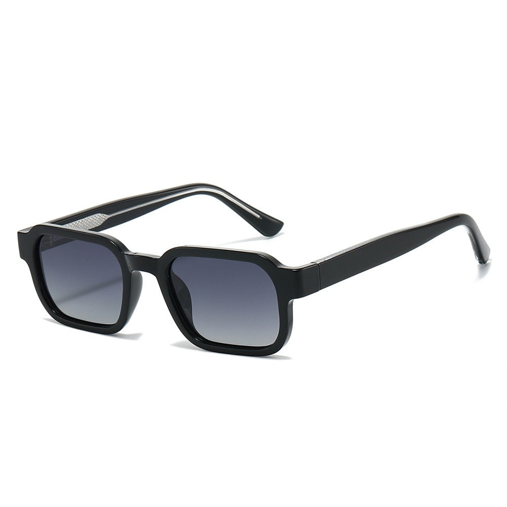 Women’s sunglasses in a modern square design Bowlift