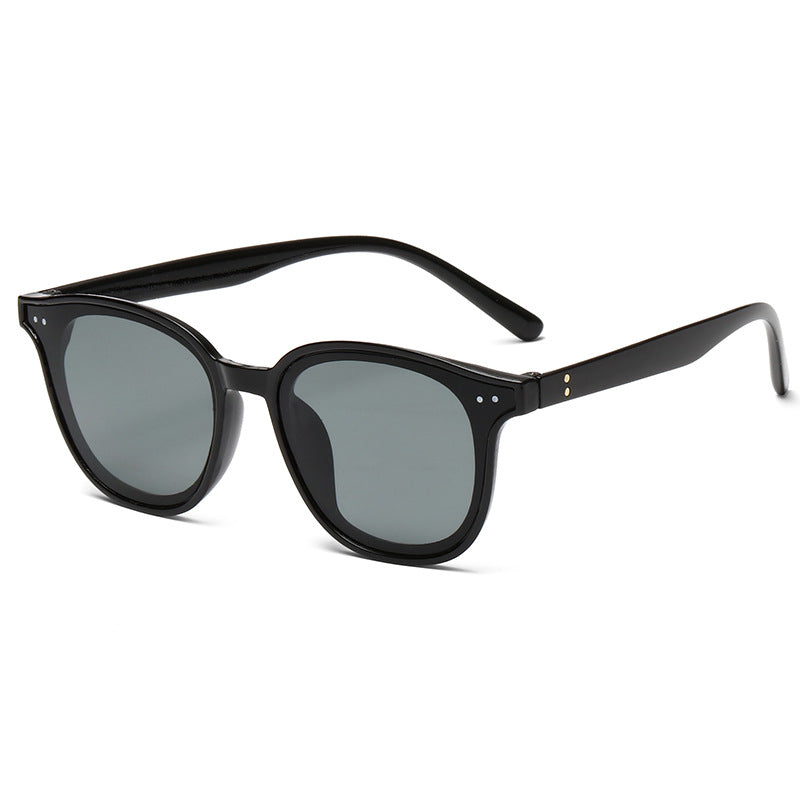 Vintage Inspired Sunglasses Bowlift