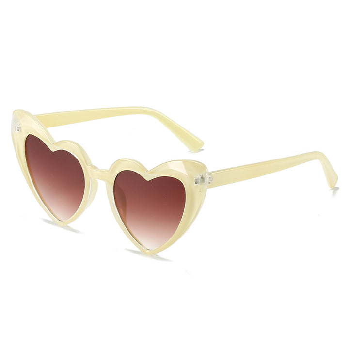 Ladies Heart-Shaped Sunglasses in Innovative Design Bowlift