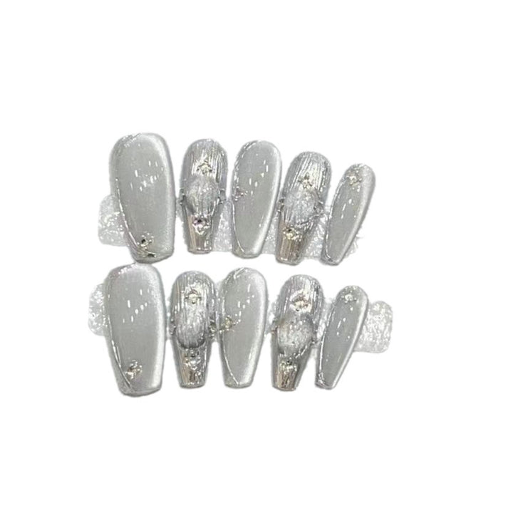 Elegant Press-On Nail Set with Metallic Finish Bowlift