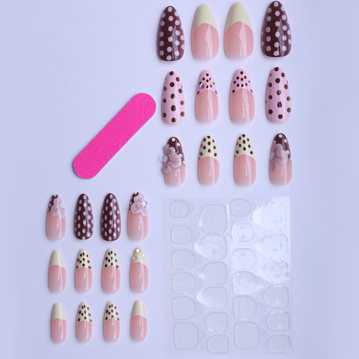 Elegant artificial nails with floral and geometric accents Bowlift