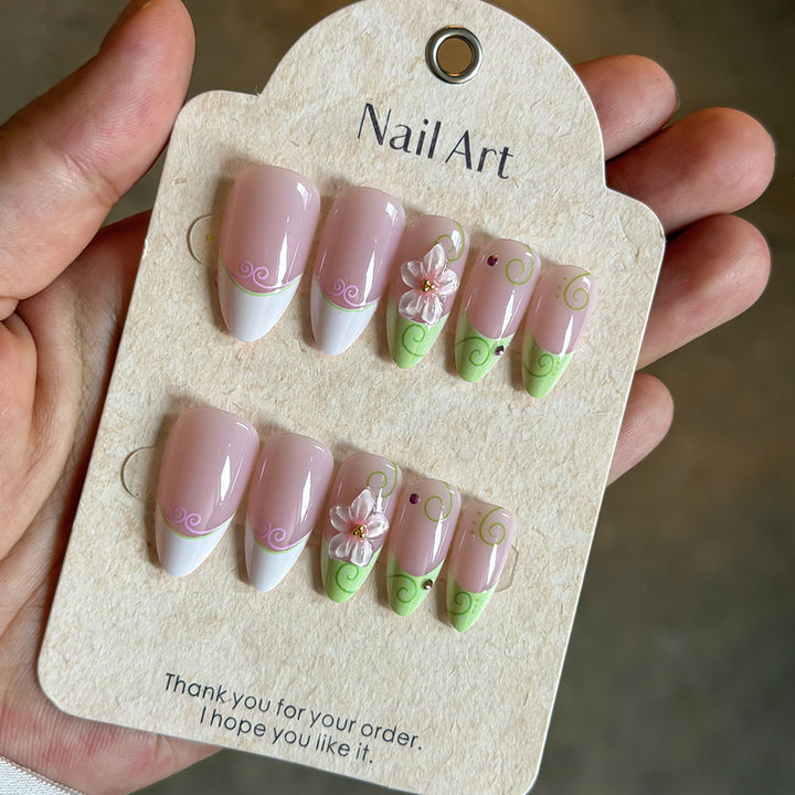 Artistic Floral-Accent Press-On Nail Set Bowlift