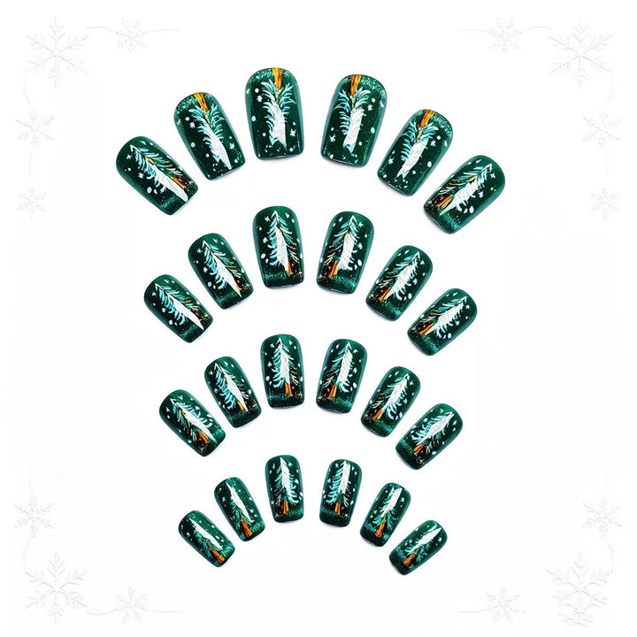 Artificial Nails in Festive Christmas Tree Design Bowlift