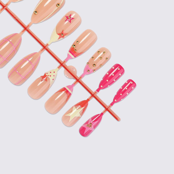 Artificial nail set with creative geometric patterns and sparkling accents Bowlift