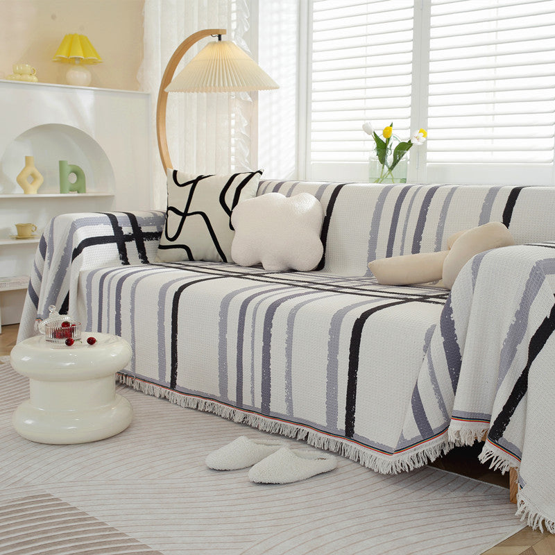 Decorative Patterned Throw Blanket