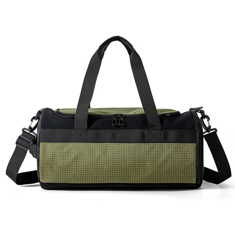 Practical sports and travel bag with ergonomic details Bowlift
