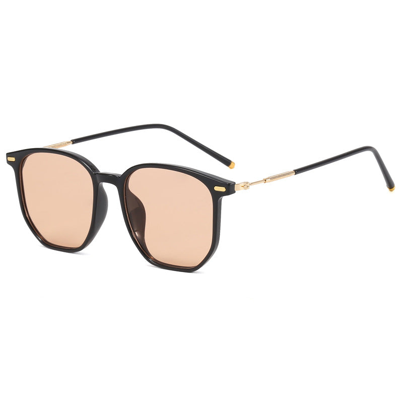 Ladies Fashion Glasses in Timeless Square Design Bowlift