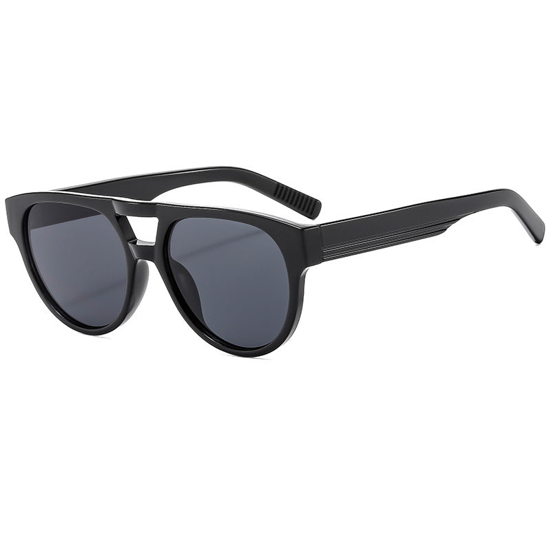 Women Cat-Eye Sunglasses with elegant, sturdy frame and UV protection Bowlift