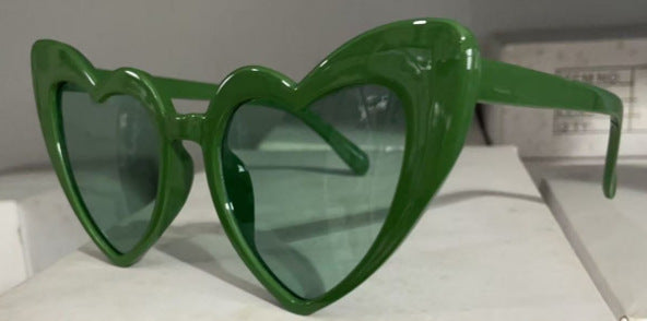Heart-Shaped Fashion Sunglasses Bowlift