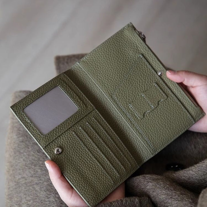 Premium Textured Leather Passport Holder Bowlift