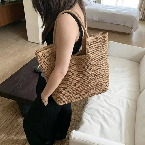 Shopping net with handwoven design Bowlift