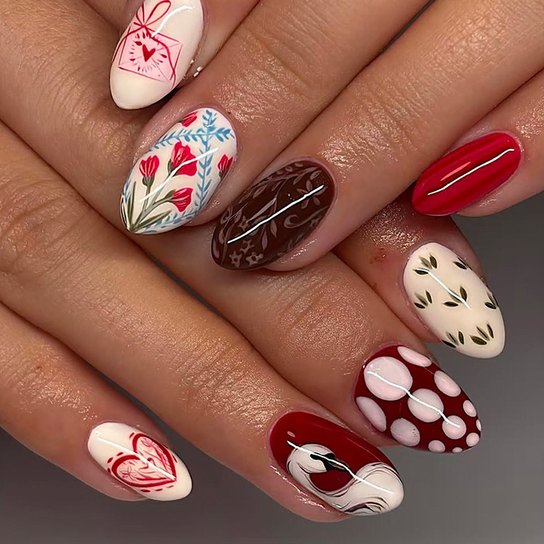 Artificial nails with romantic and playful designs Bowlift