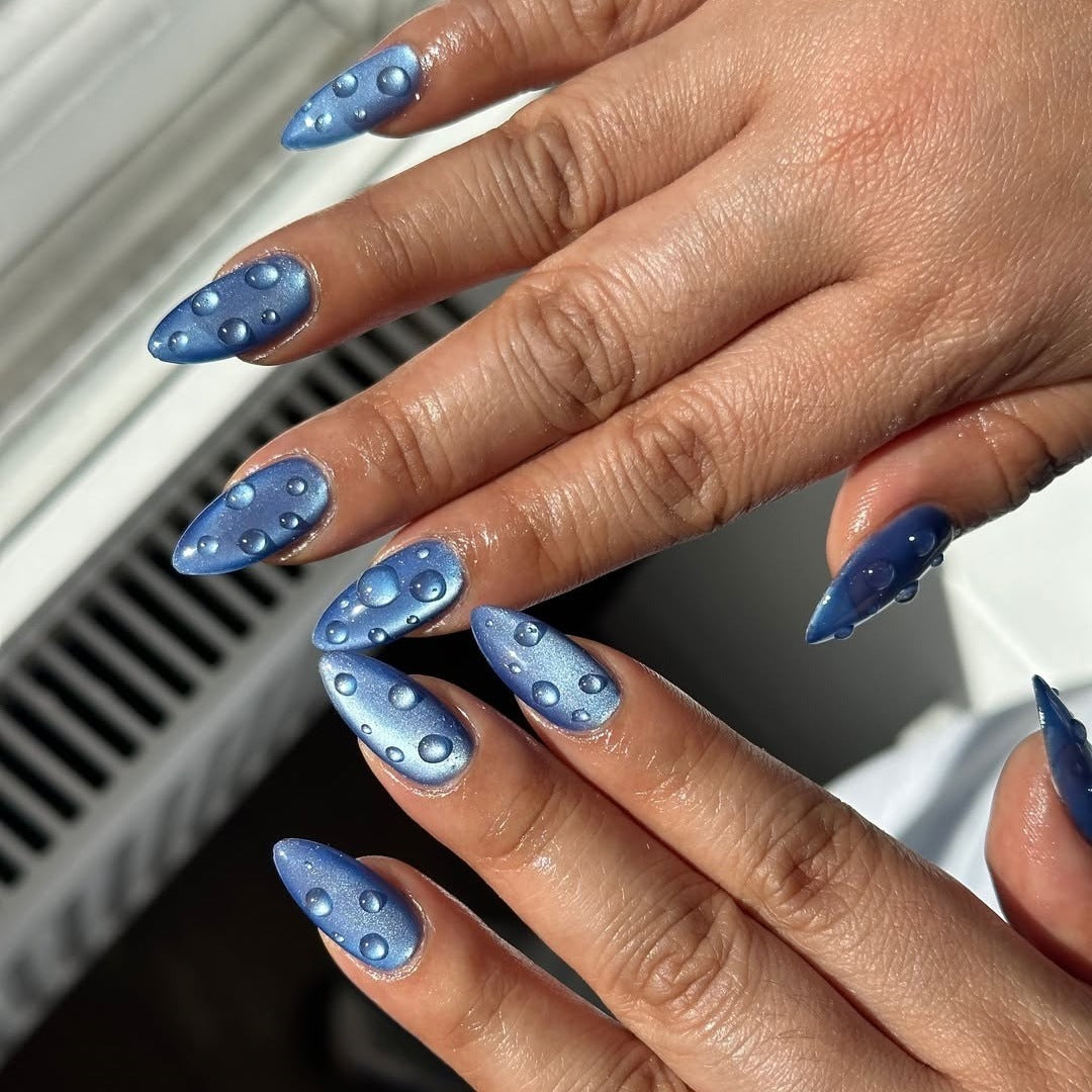 Artificial nails in stylish drip design Bowlift
