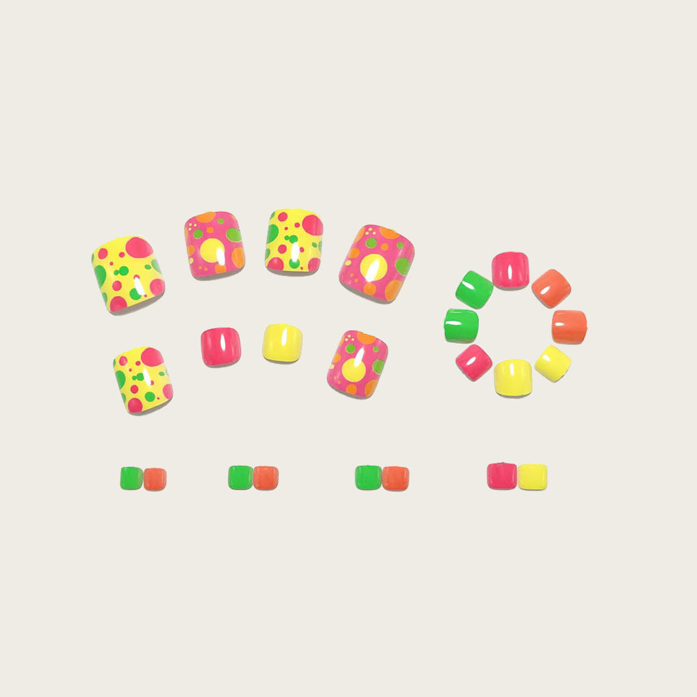 Colorful artificial nails in a set Bowlift