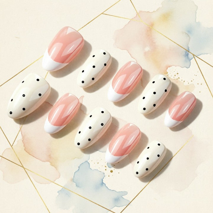 Artificial nails with Polka Dots Bowlift