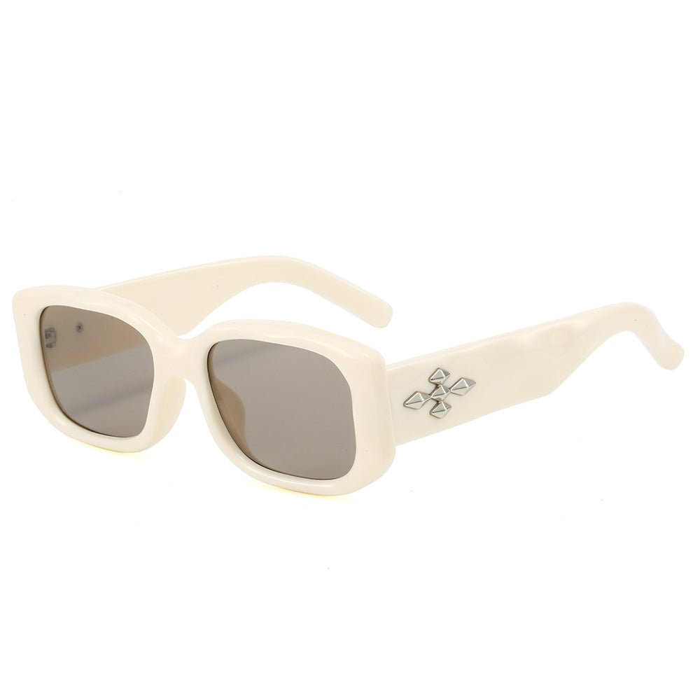 Vintage Oversized Sunglasses Bowlift