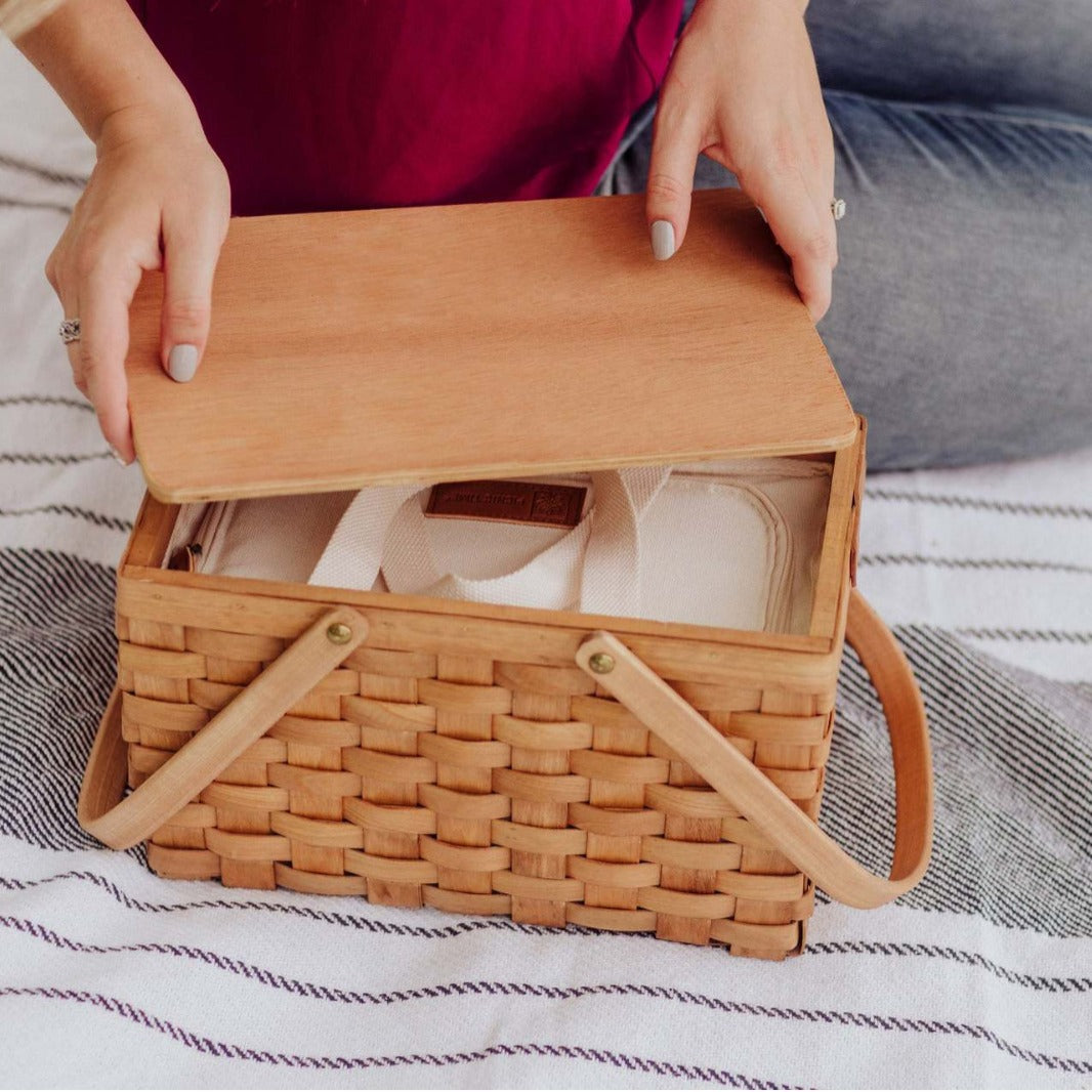 Ladies cooling basket with removable wooden lid Bowlift