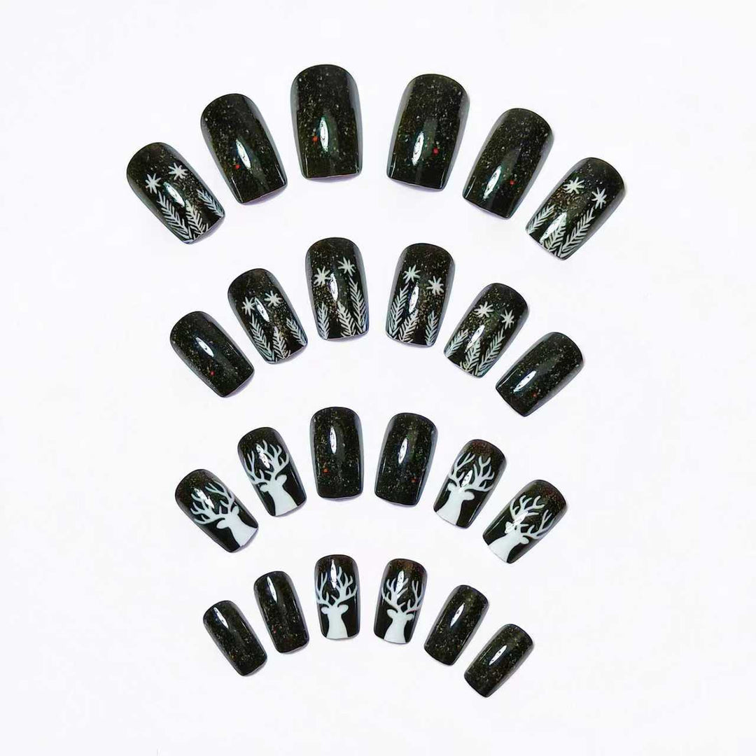 Artificial nails with festive winter motif Bowlift
