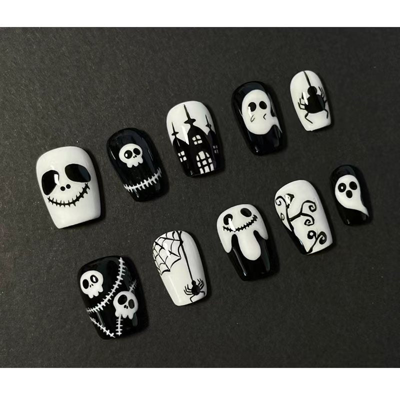 Artificial nails with Halloween motif Bowlift