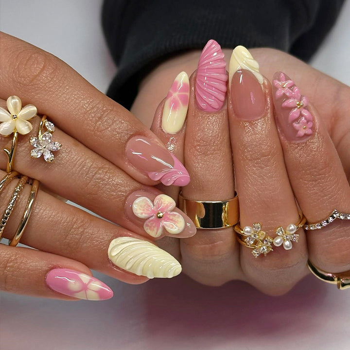 Elegant Heart-Designed Press-On Nail Tips Bowlift