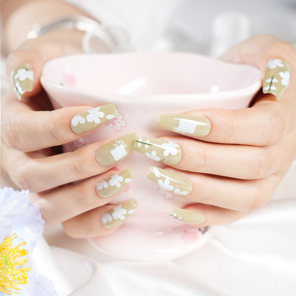 Artistic Floral Press-On Nail Art Bowlift