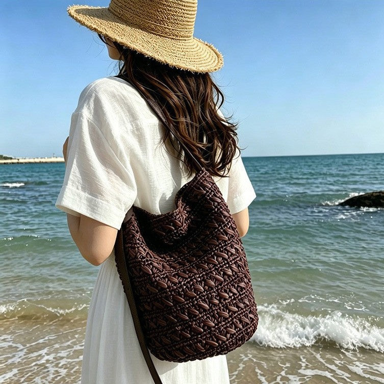 Handcrafted Shoulder Bag Made of High-Quality Natural Material Bowlift