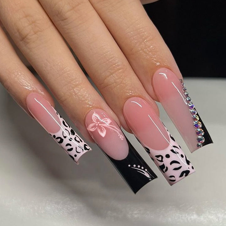Artistic Press-On Nail Set with Creative Patterns Bowlift