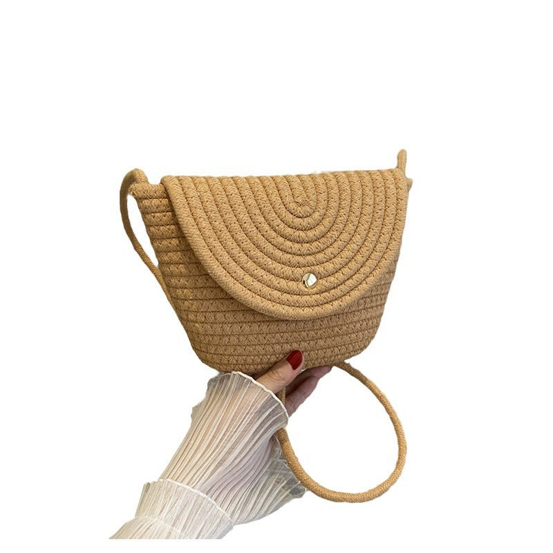 Hand-knotted mini bag with curved design Bowlift