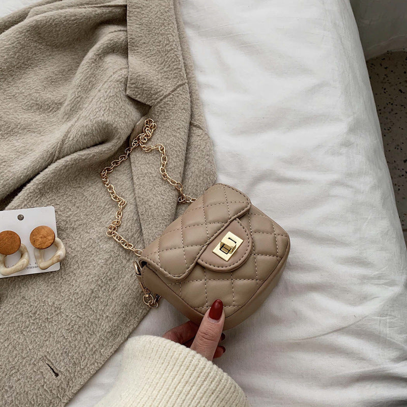 Quilted Crossbody Handbag Bowlift