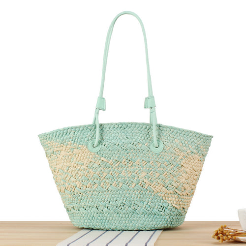 Braided beach bag with elegant gradient Bowlift