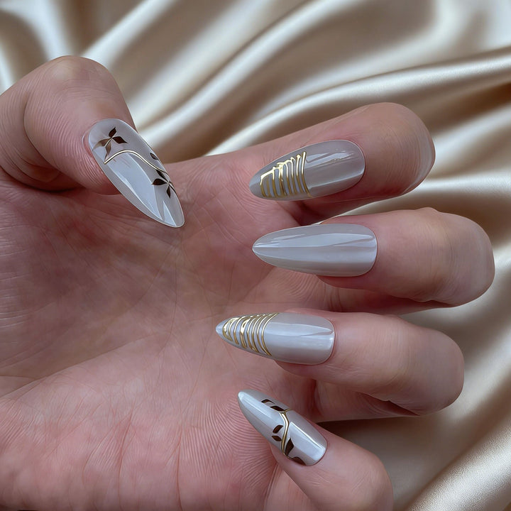 Elegant Designer Press-On Nail Set Bowlift