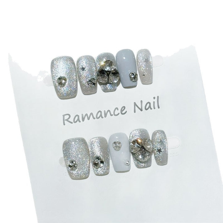 Glamorous Rhinestone-Embellished Press-On Nail Art Bowlift