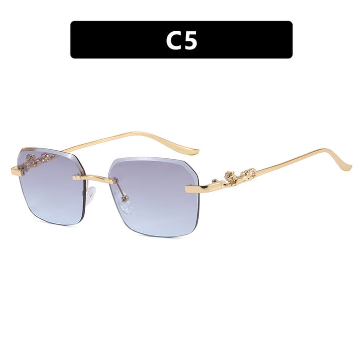 Women's fashionable square sunglasses with elegant gold frame and protective UV filter Bowlift