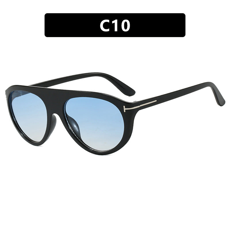 Women's Cat-Eye Sunglasses with protective UV filter and mirrored lenses Bowlift