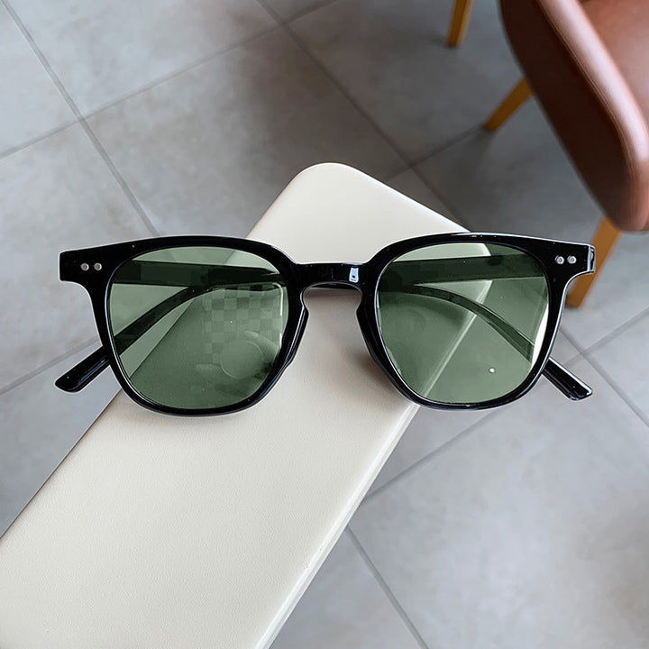 Ladies stylish square sunglasses Bowlift