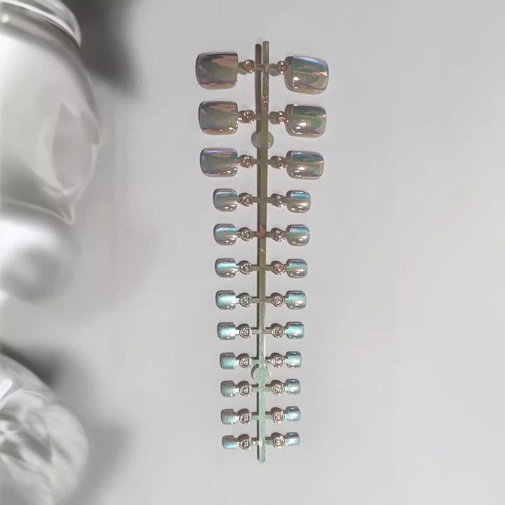 Premium Iridescent Nail Tips Bowlift