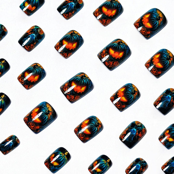 Artificial nails with Halloween design Bowlift
