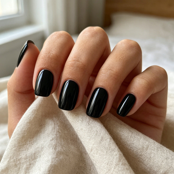 Glossy Press-On Nail Set Bowlift