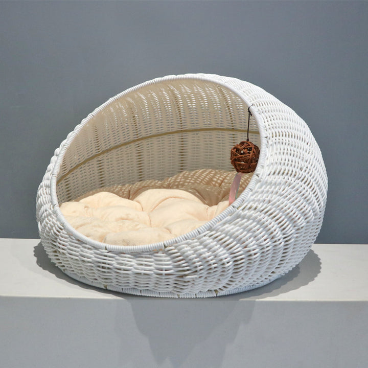 Cozy cat bed made of woven natural material Bowlift